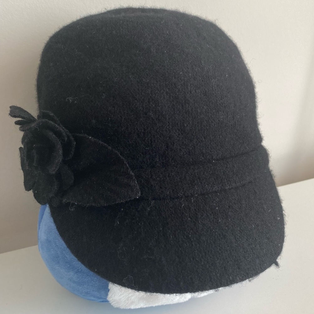 Black Wool Hat with Flower Accent